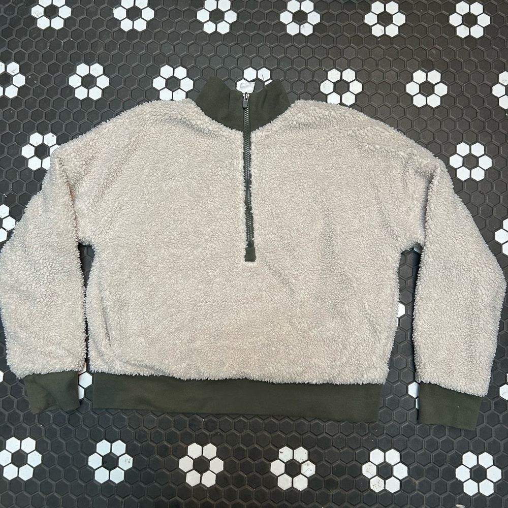 Fabletics Pullover Women S Fleece 1/2 Zip Sherpa White & green